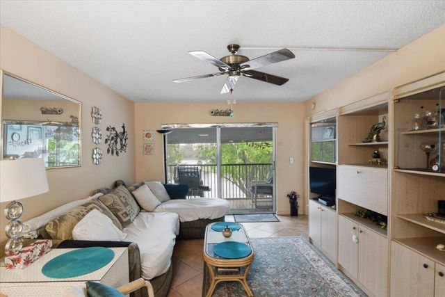 2220 N Cypress Bend Drive 410, Pompano Beach, FL 33069