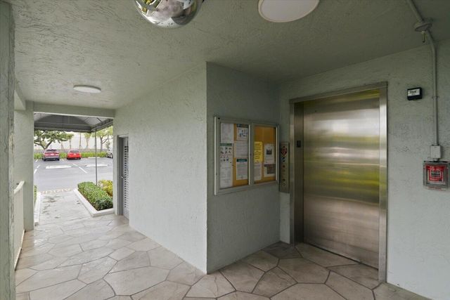 2220 N Cypress Bend Drive 410, Pompano Beach, FL 33069