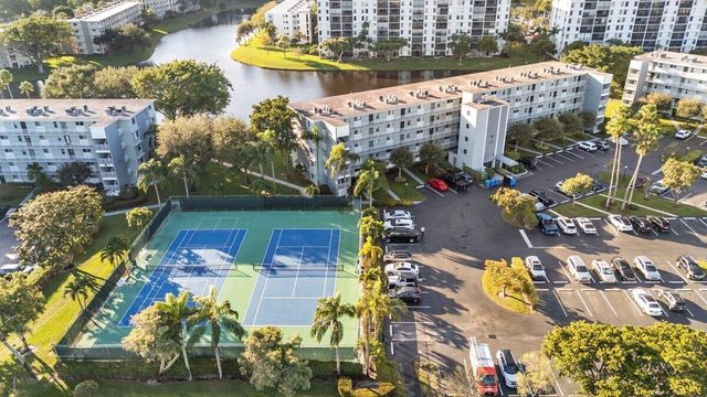 2220 N Cypress Bend Drive 410, Pompano Beach, FL 33069