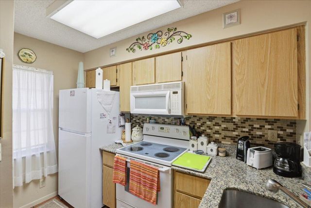 2220 N Cypress Bend Drive 410, Pompano Beach, FL 33069