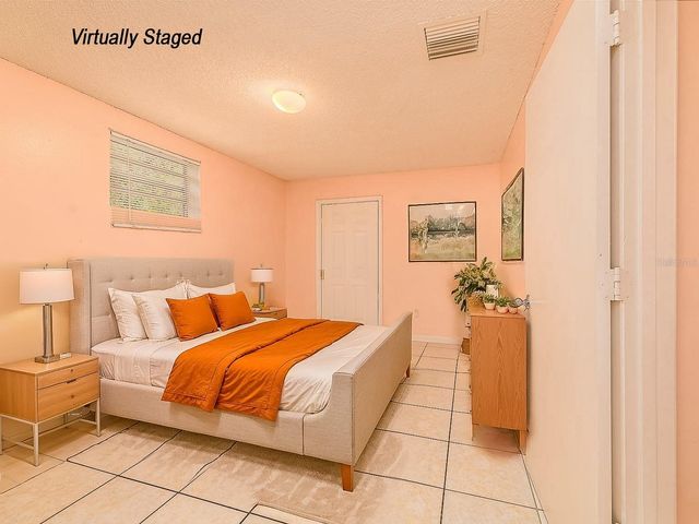 8702 FISH LAKE ROAD, Tampa, FL 33619