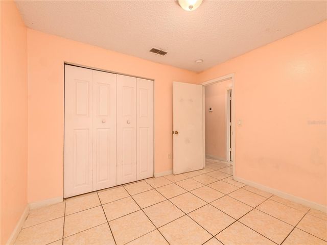 8702 FISH LAKE ROAD, Tampa, FL 33619