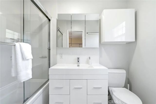 11656 Margate Street, Valley Village, CA 91601