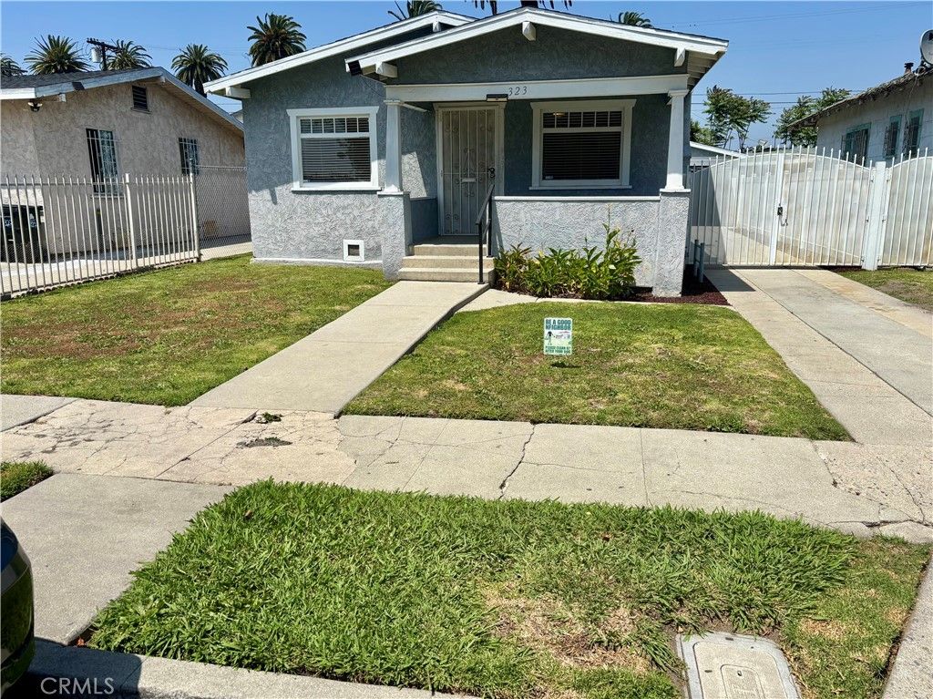 323 W 82nd Street, Los Angeles, CA 90003