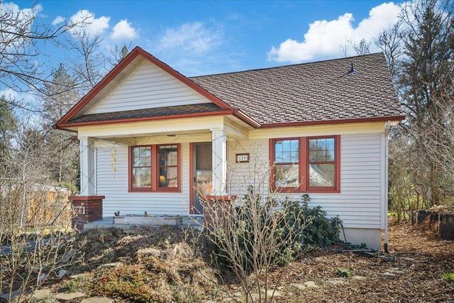 129 W 33rd Ave, Spokane, WA 99203