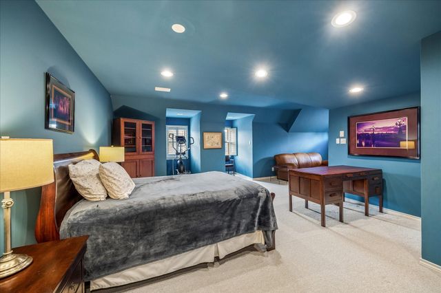 4131 N Boulevard Park, Houston, TX 77098