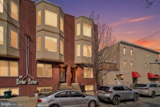 2001 CARPENTER ST #B, Philadelphia, PA 19146