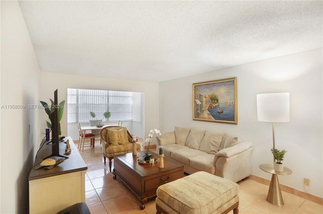 6600 Cypress Road 105, Plantation, FL 33317