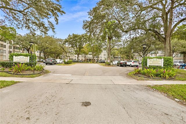 6600 Cypress Road 105, Plantation, FL 33317
