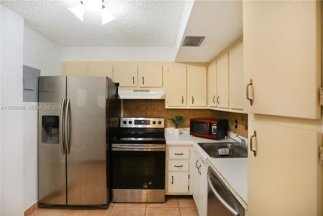 6600 Cypress Road 105, Plantation, FL 33317