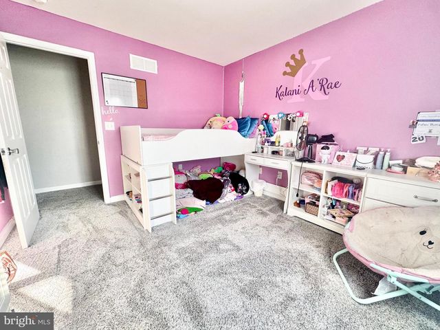 24 KENT AVE, Felton, DE 19943