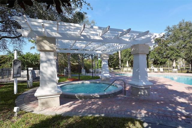 5160 NORTHRIDGE ROAD 107, Sarasota, FL 34238