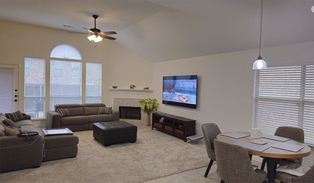 3002 Manor Green Boulevard, Euless, TX 76039