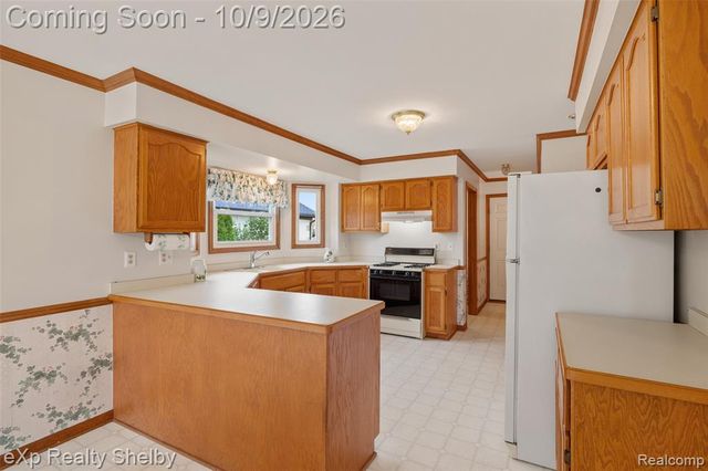 53204 Abraham Drive, Macomb, MI 48042