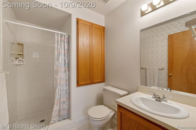 53204 Abraham Drive, Macomb, MI 48042