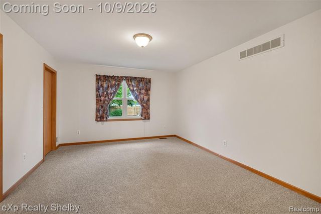53204 Abraham Drive, Macomb, MI 48042