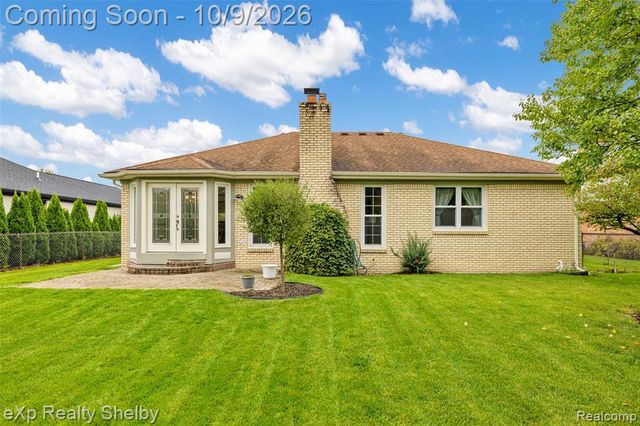 53204 Abraham Drive, Macomb, MI 48042