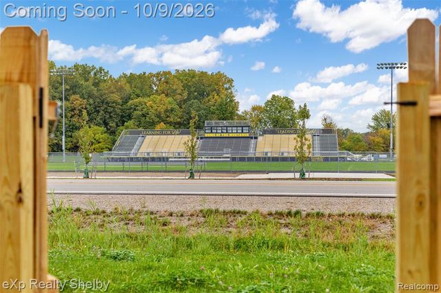 53204 Abraham Drive, Macomb, MI 48042