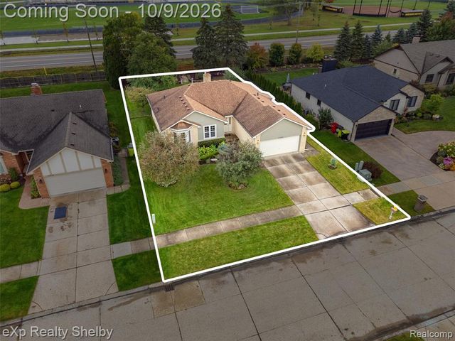 53204 Abraham Drive, Macomb, MI 48042