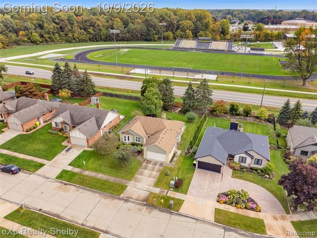 53204 Abraham Drive, Macomb, MI 48042