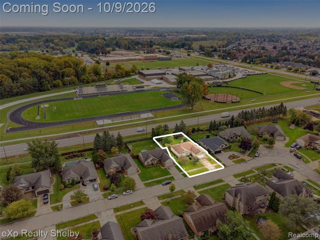 53204 Abraham Drive, Macomb, MI 48042