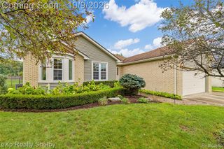 53204 Abraham Drive, Macomb, MI 48042