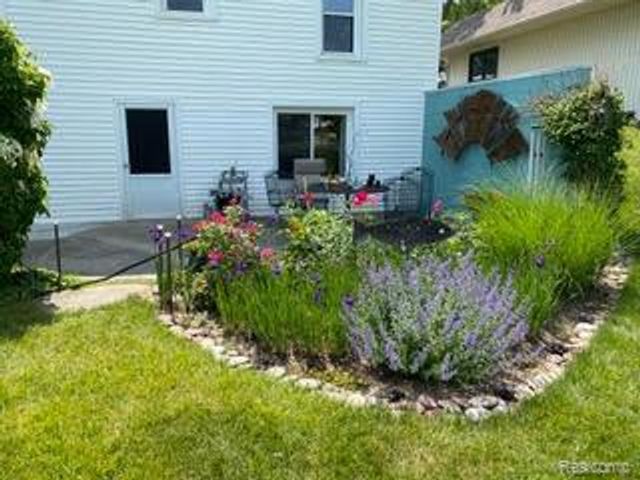 4682 Rockcroft Boulevard, Independence Charter Township, MI 48346