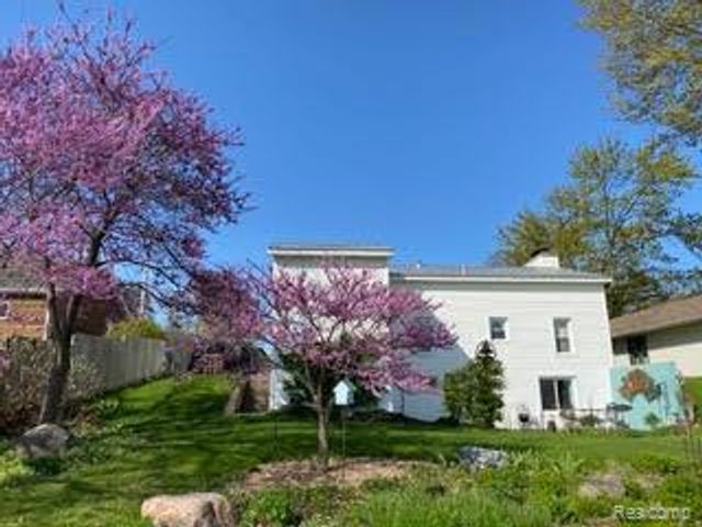 4682 Rockcroft Boulevard, Independence Charter Township, MI 48346