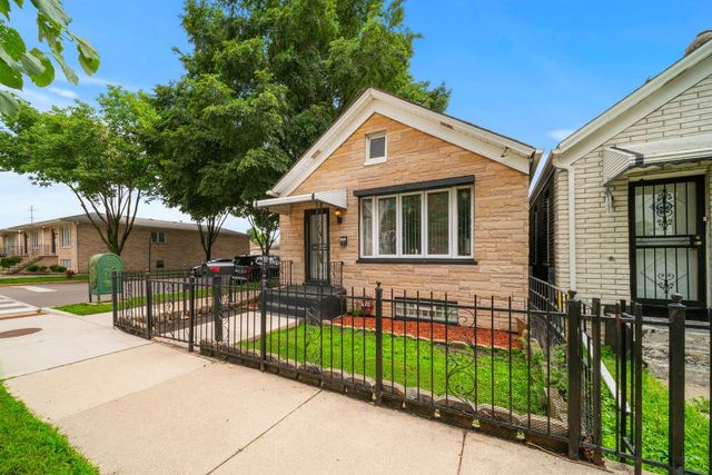 3301 S HAMILTON Avenue, Chicago, IL 60608