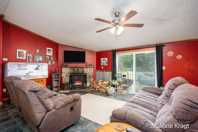 4328 105th Avenue, Allegan, MI 49010