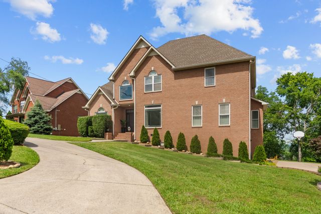 504 Spinnaker Ct, Smyrna, TN 37167