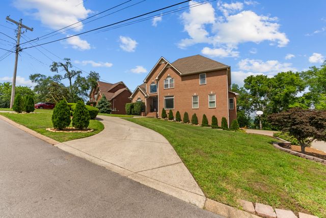 504 Spinnaker Ct, Smyrna, TN 37167