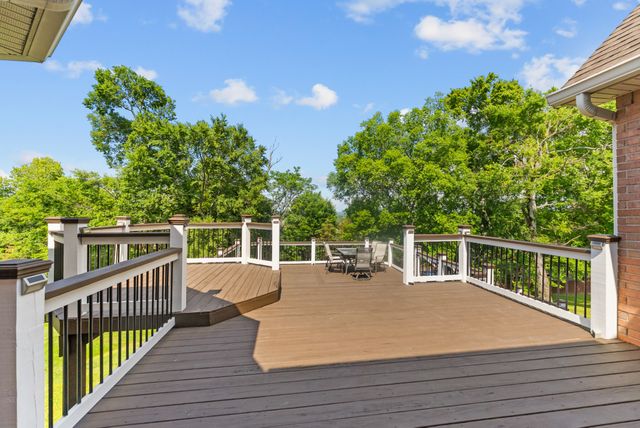 504 Spinnaker Ct, Smyrna, TN 37167