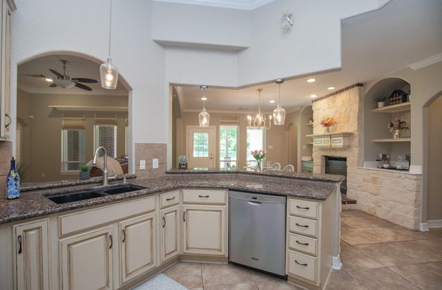 42272 Fm 1458, Brookshire, TX 77423