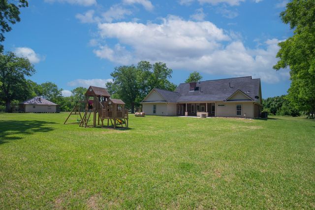 42272 Fm 1458, Brookshire, TX 77423
