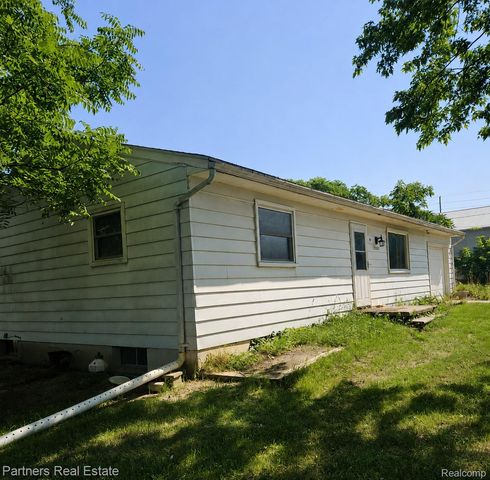 1382 Lucy Road, Marion Township, MI 48843