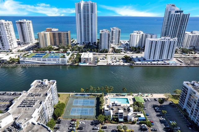 1000 Parkview Dr 231, Hallandale Beach, FL 33009