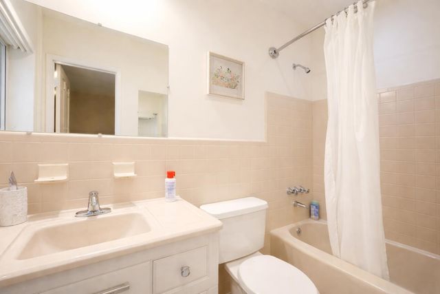 3018 NE 26th Street, Fort Lauderdale, FL 33305
