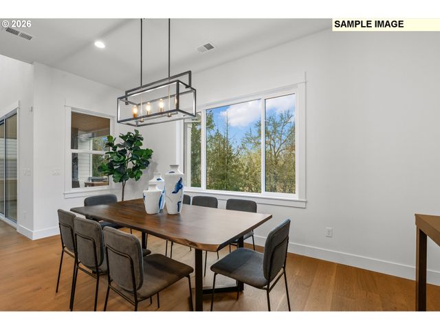 610 N Y St, Washougal, WA 98671