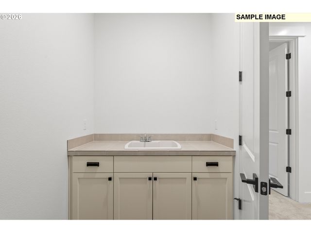 610 N Y St, Washougal, WA 98671