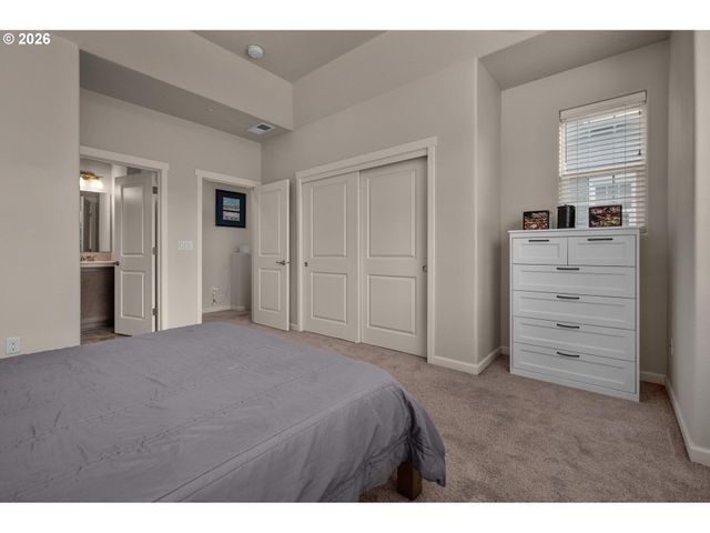 28826 Sw VILLEBOIS Dr, Wilsonville, OR 97070