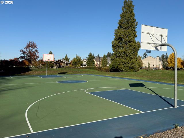 28826 Sw VILLEBOIS Dr, Wilsonville, OR 97070