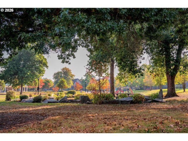 28826 Sw VILLEBOIS Dr, Wilsonville, OR 97070