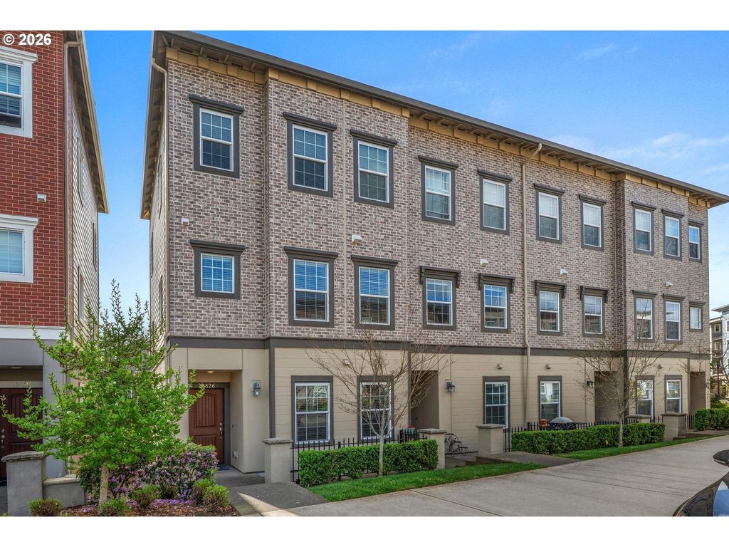 28826 Sw VILLEBOIS Dr, Wilsonville, OR 97070