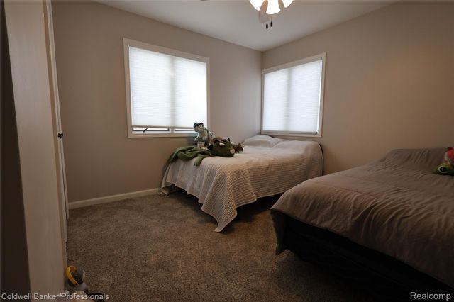 22305 King Road, Woodhaven, MI 48183