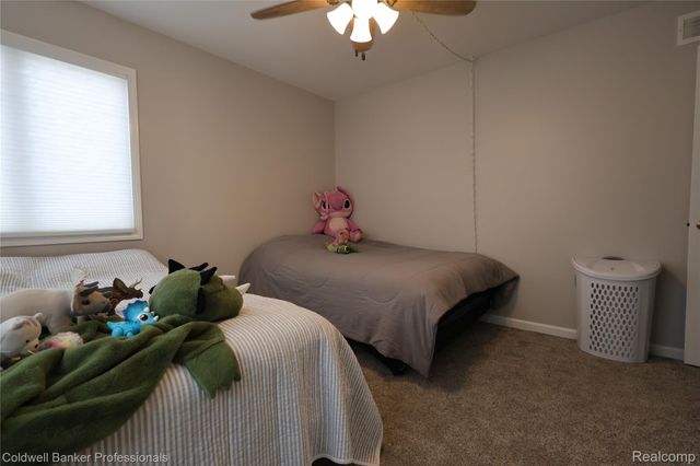 22305 King Road, Woodhaven, MI 48183