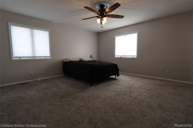 22305 King Road, Woodhaven, MI 48183