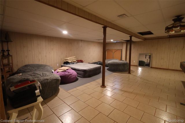 22305 King Road, Woodhaven, MI 48183