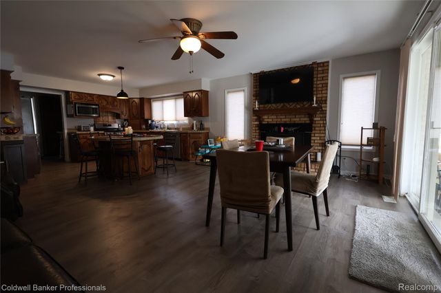 22305 King Road, Woodhaven, MI 48183