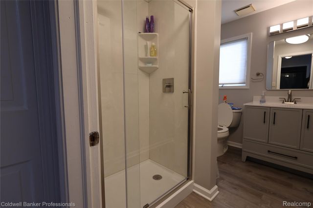 22305 King Road, Woodhaven, MI 48183